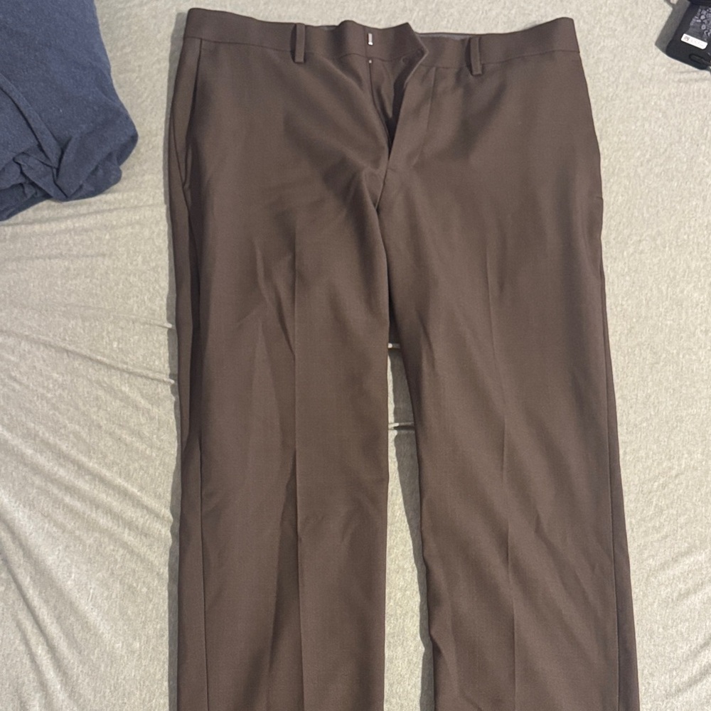 Haggar Men's Classic Brown Dress Pants